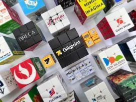 Merchandising Cubos Rubik corporativos personalizados con impresión UV